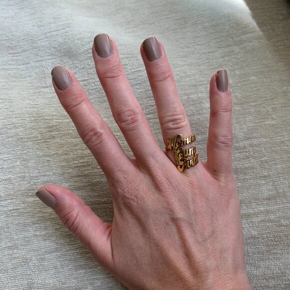 Women Cum First Ring - Picture 2 of 5